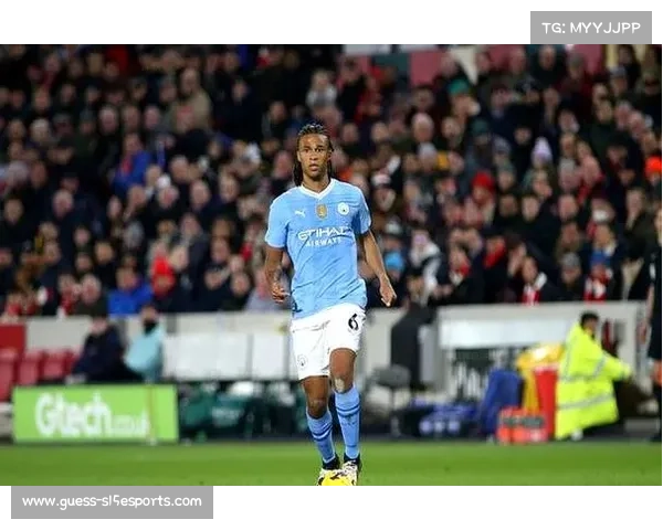 巴萨瞄准曼城后卫阿克,转会费预计1500-2000万欧元